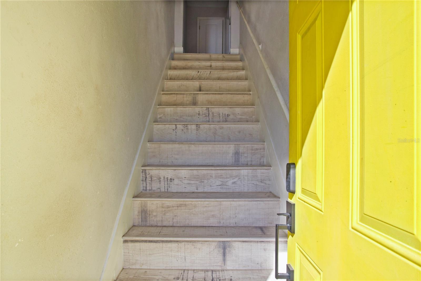 O6439930 Property Photo 20