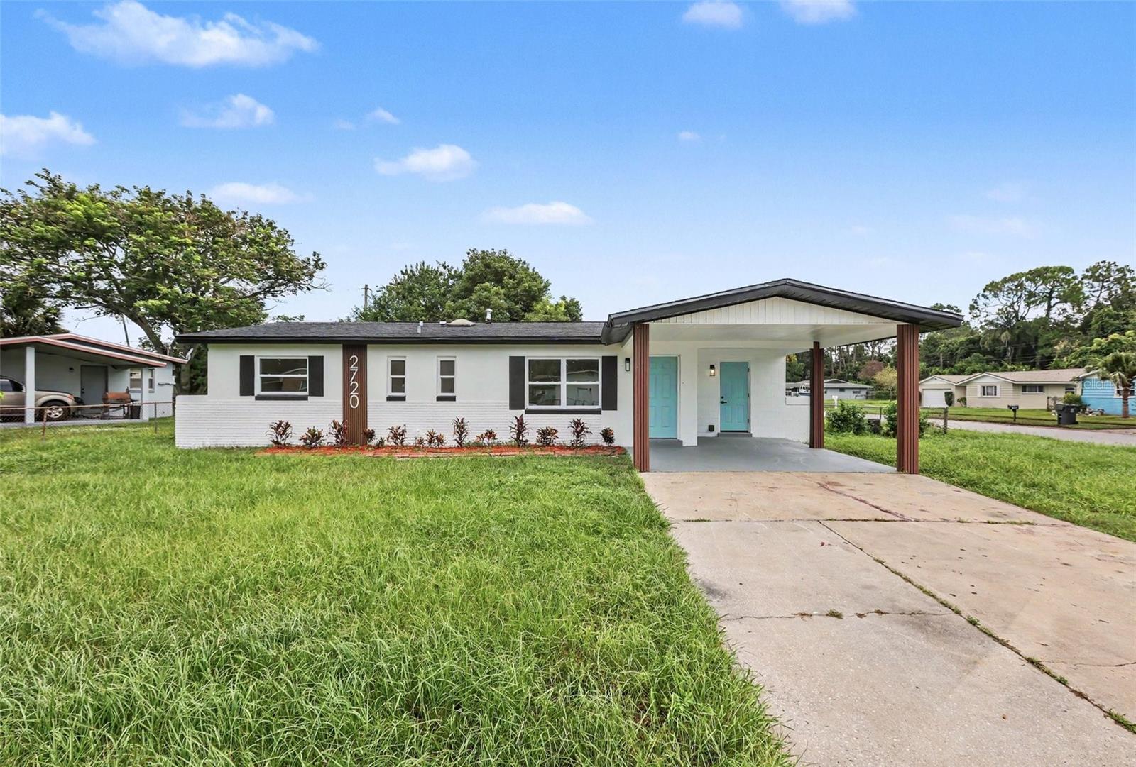 2720 Mars Dr Property Photo 2