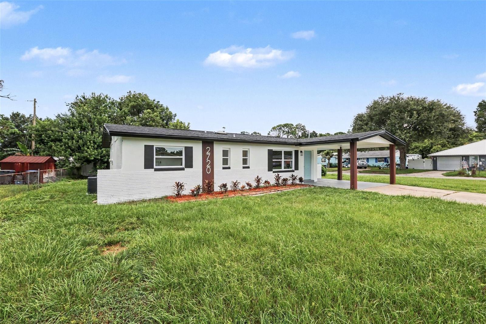 2720 Mars Dr Property Photo 4
