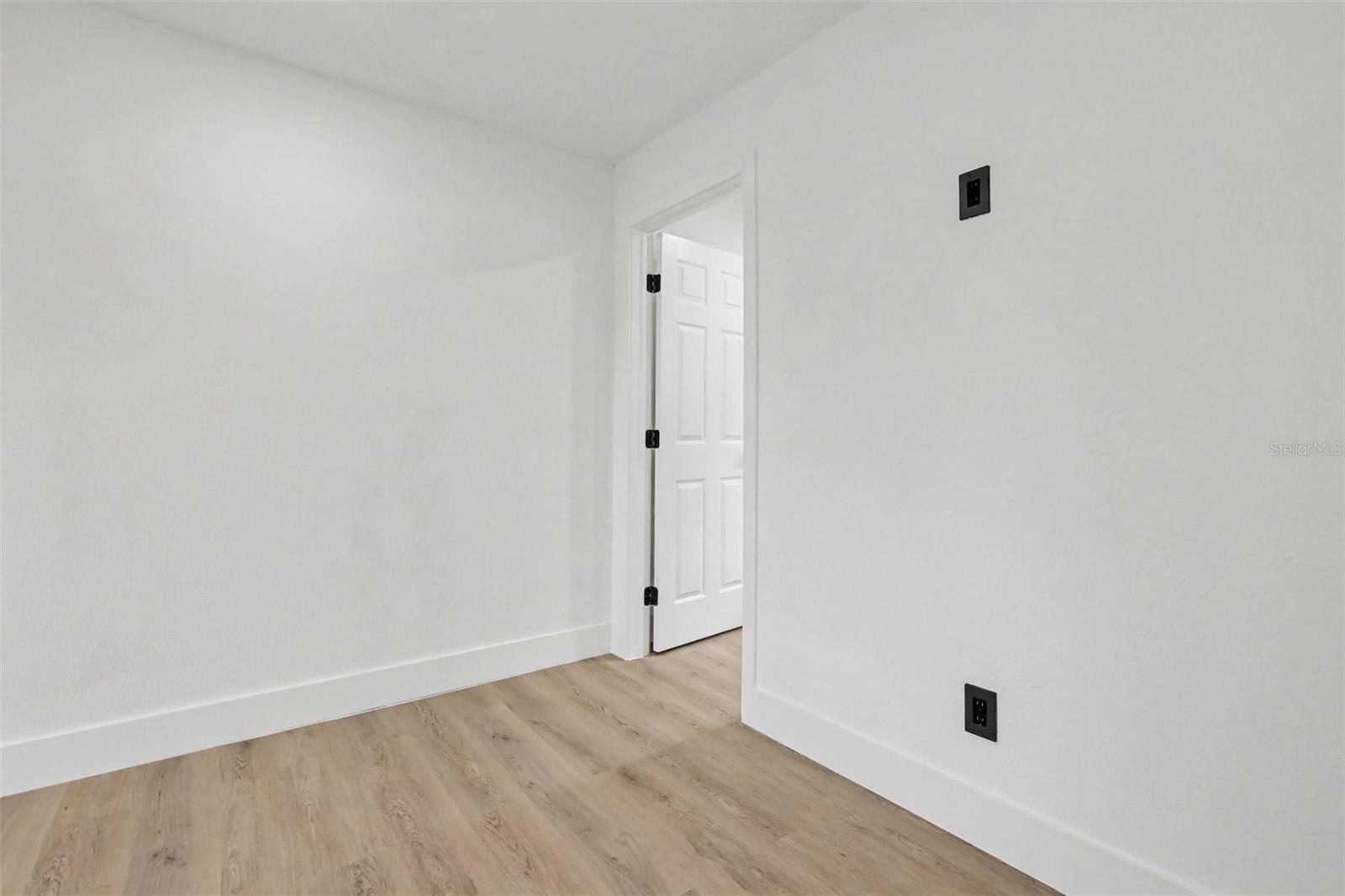 2720 Mars Dr Property Photo 16