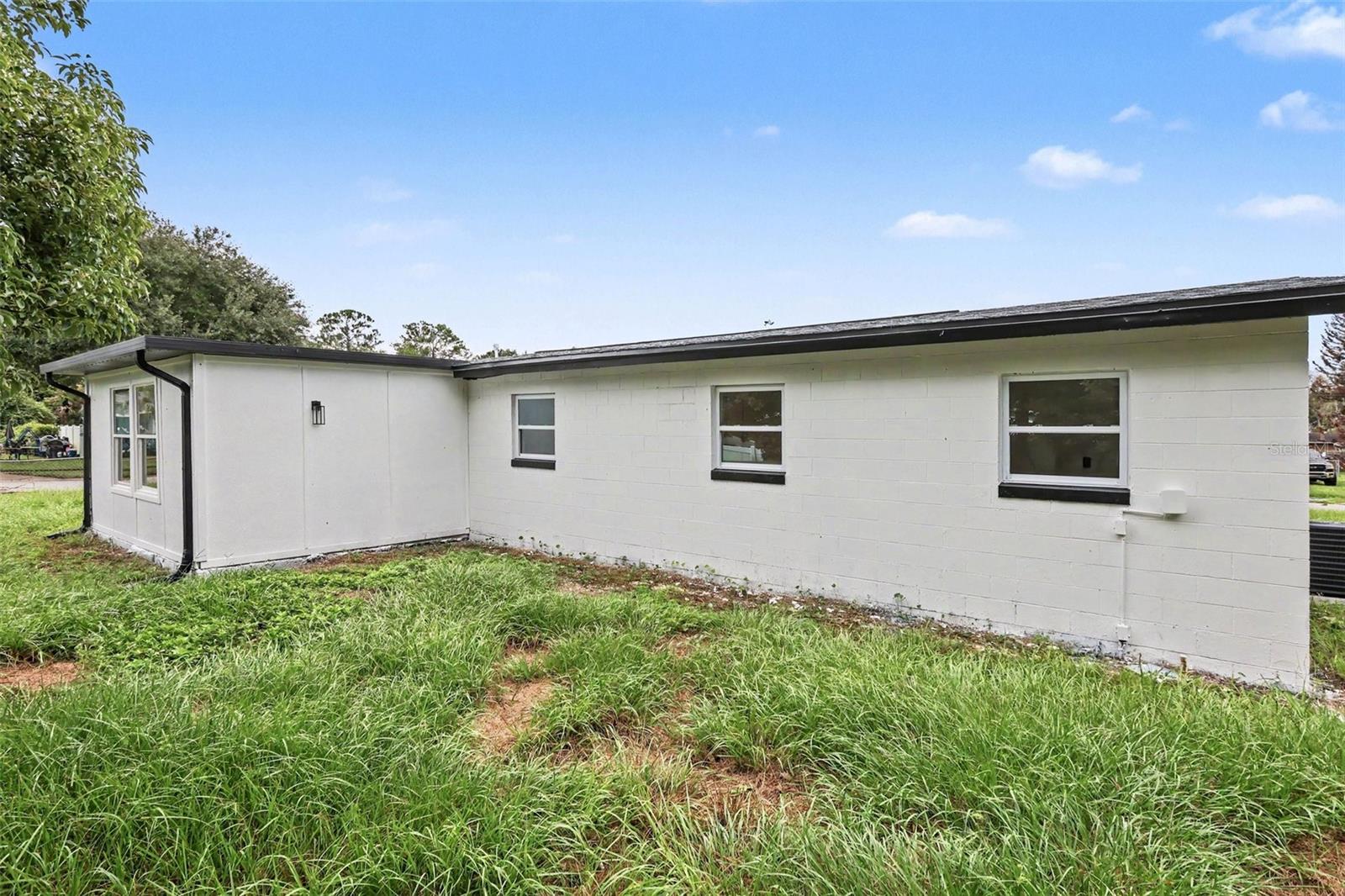 2720 Mars Dr Property Photo 25