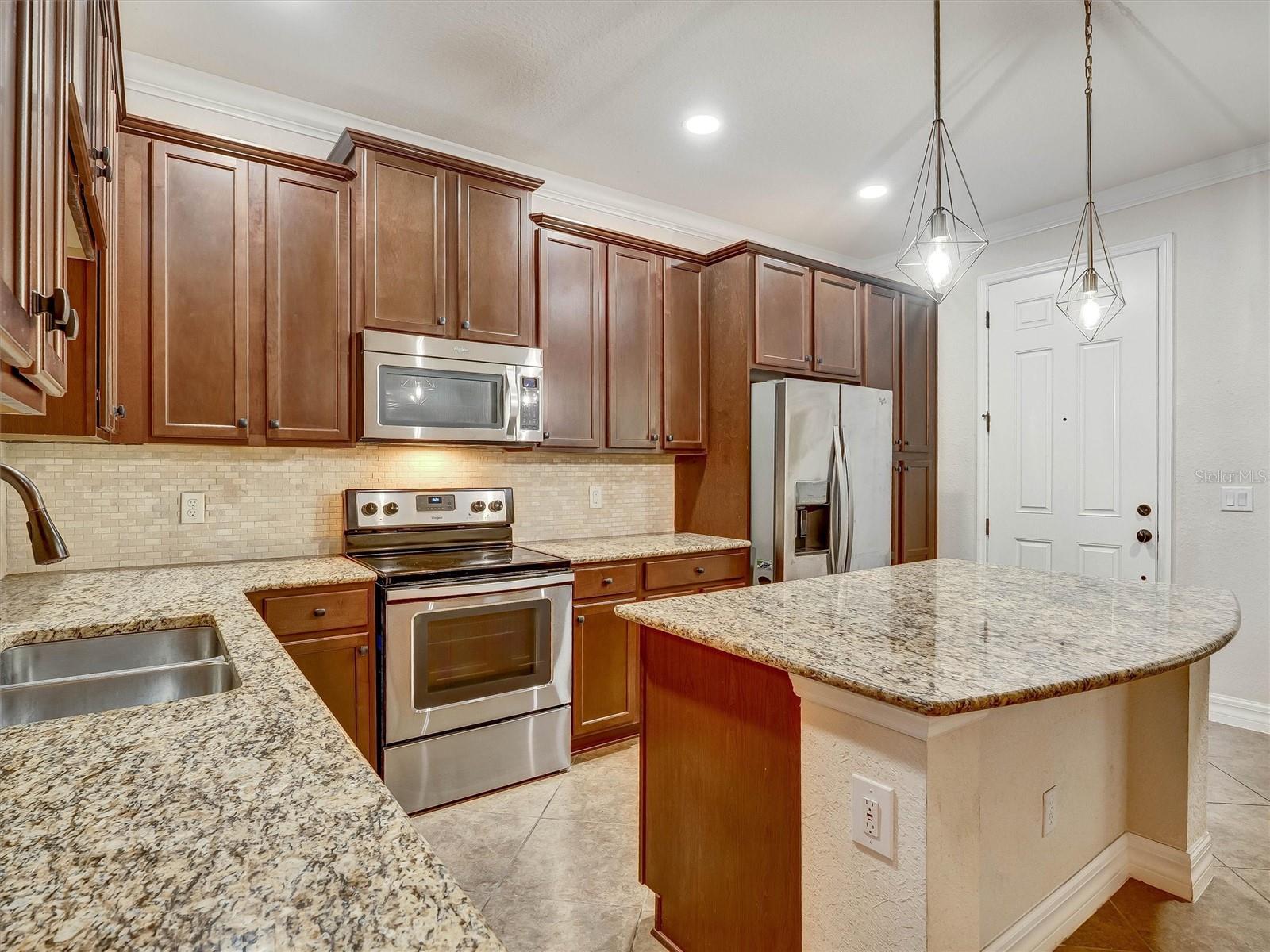 9986 Eagle Creek Center Blvd Property Photo 7
