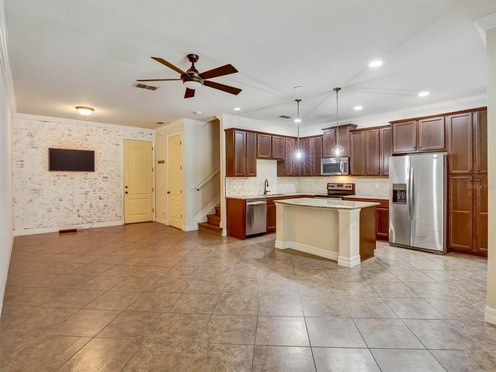 9986 Eagle Creek Center Blvd Property Photo 8