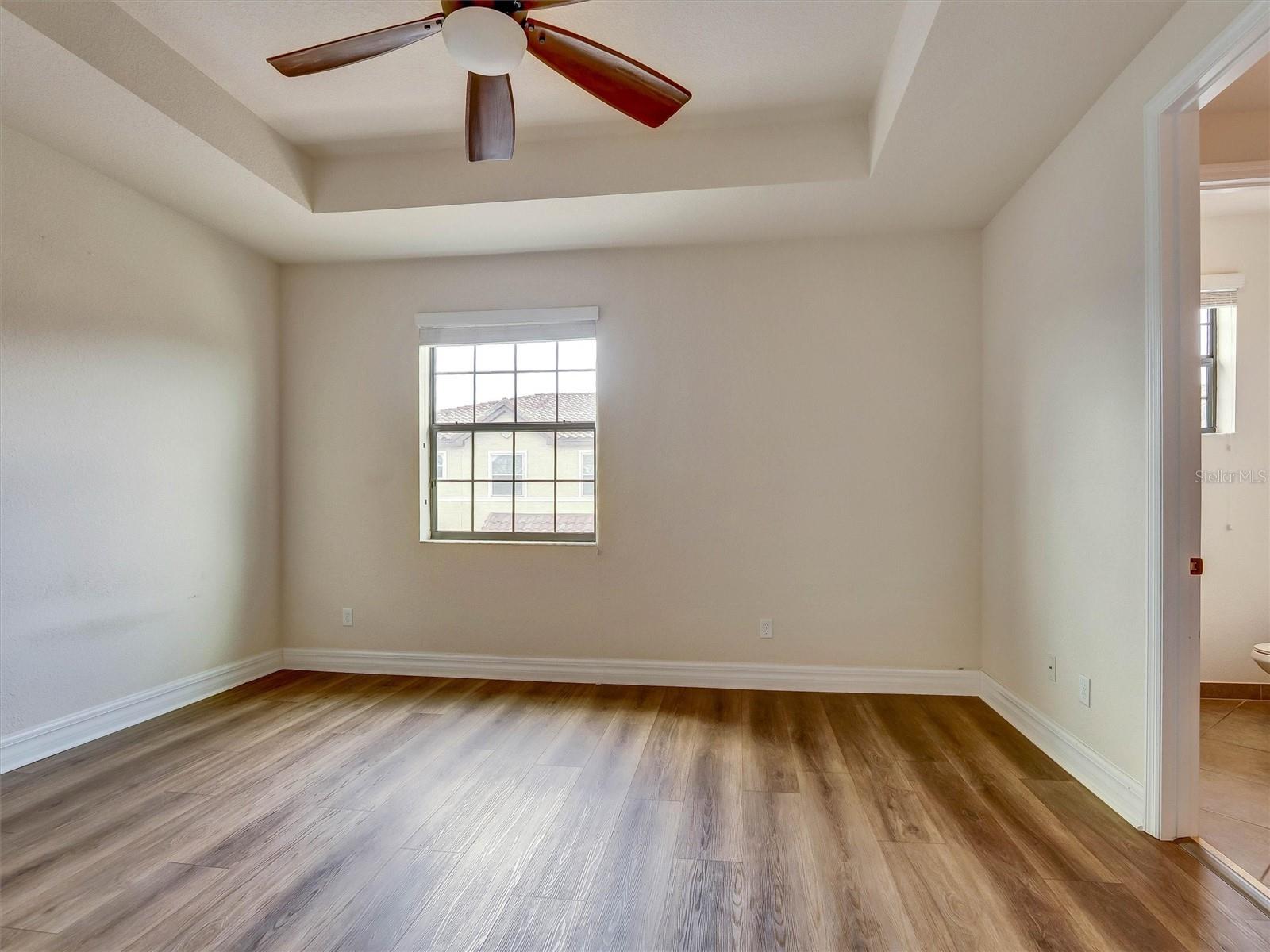 9986 Eagle Creek Center Blvd Property Photo 14