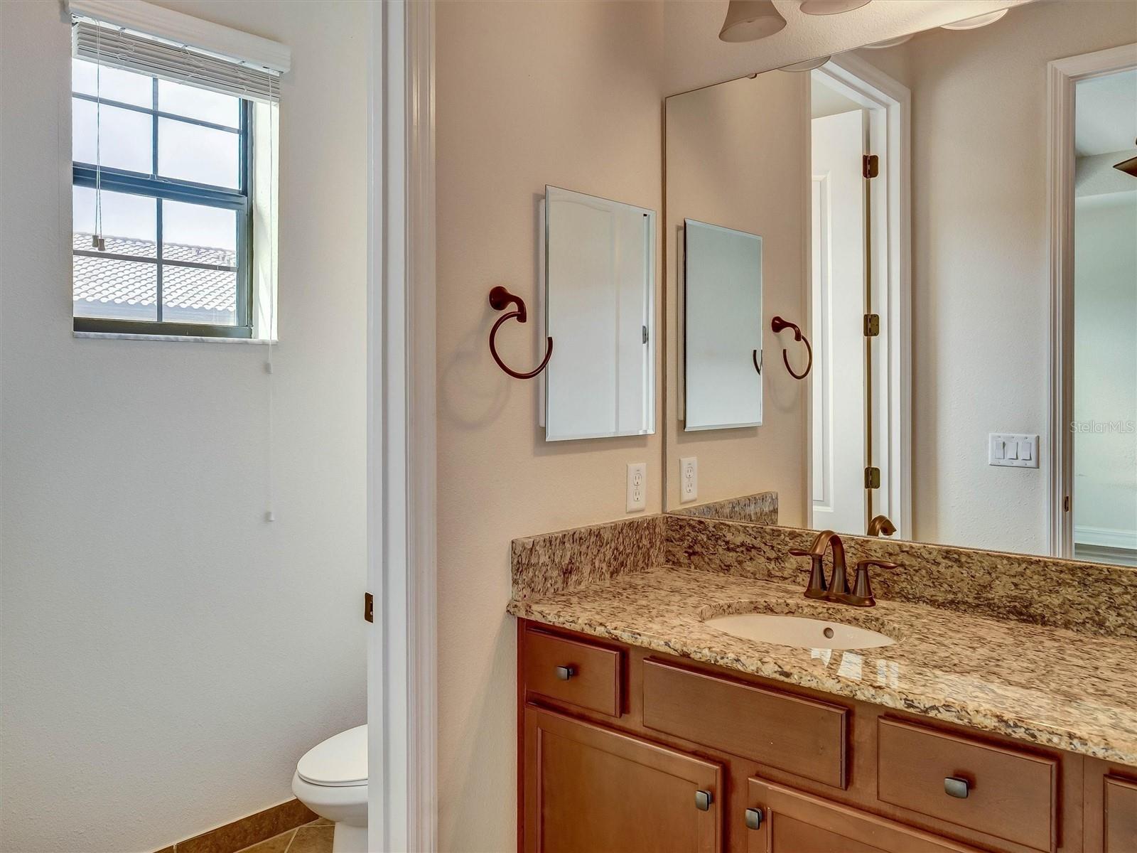 9986 Eagle Creek Center Blvd Property Photo 20