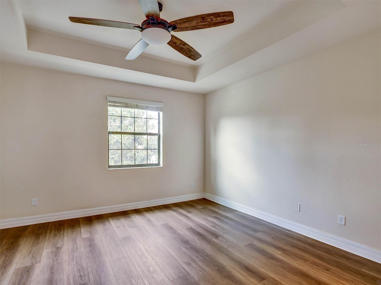 9986 Eagle Creek Center Blvd Property Photo 23