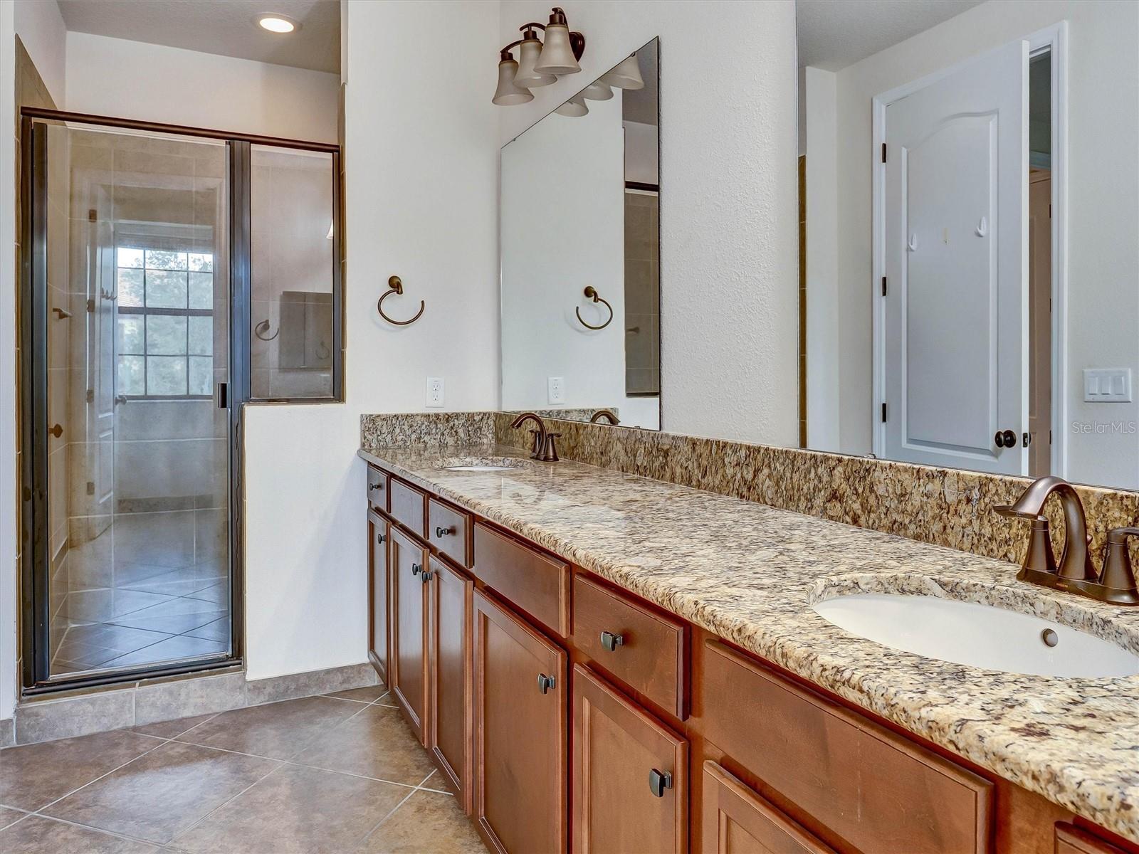 9986 Eagle Creek Center Blvd Property Photo 28
