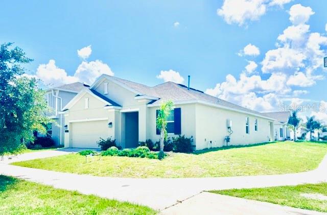 33611 Sky Blossom Cir Property Photo 3