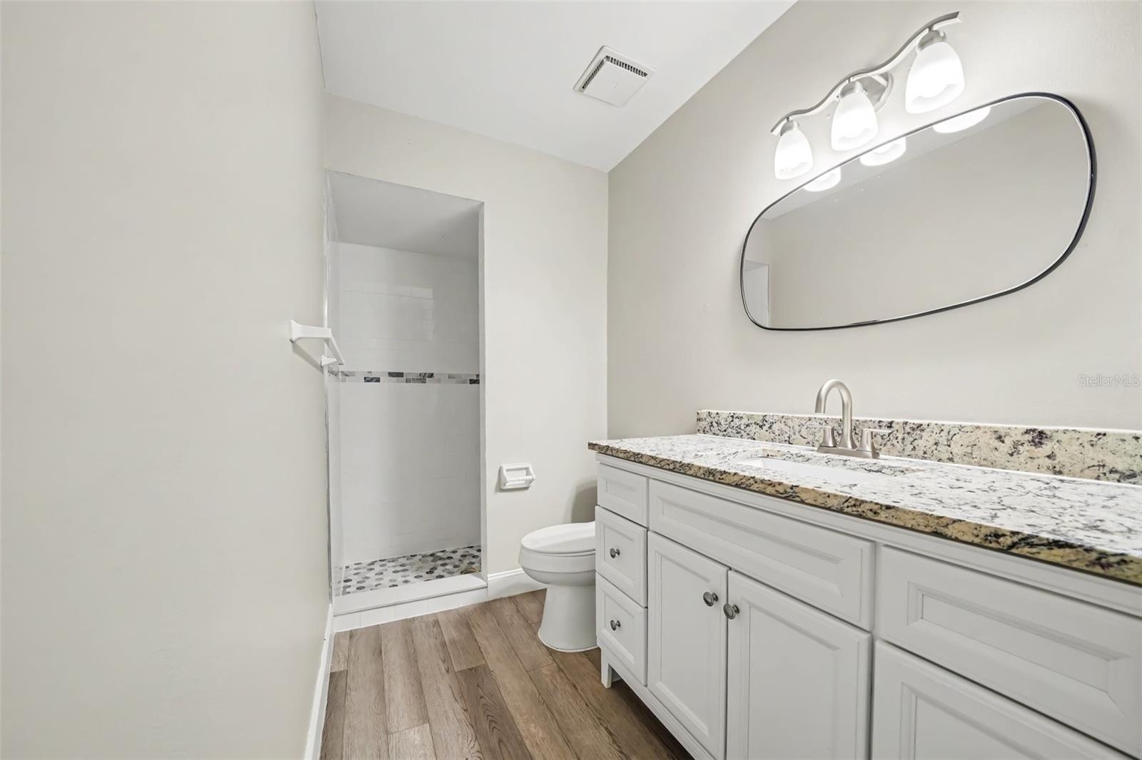 117 Snapdragon Ct Property Photo 13