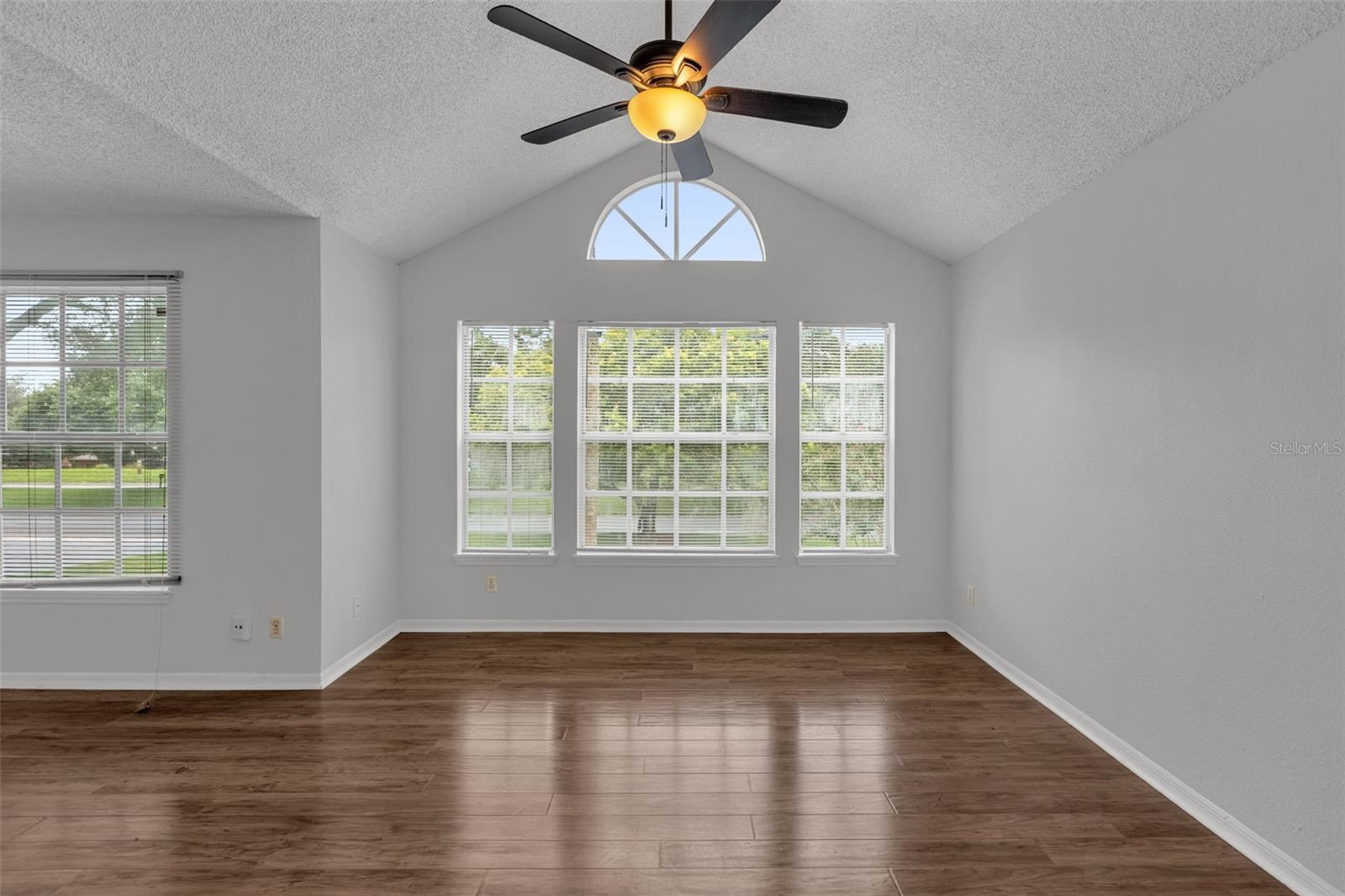 1089 S Hiawassee Rd #324 Property Photo 6