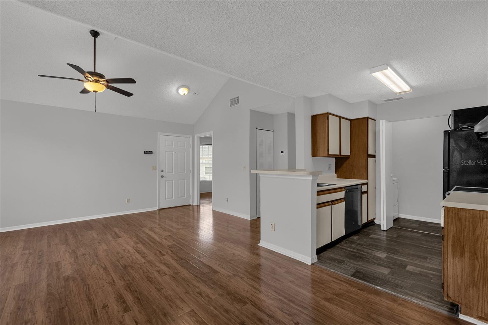 1089 S Hiawassee Rd #324 Property Photo 10