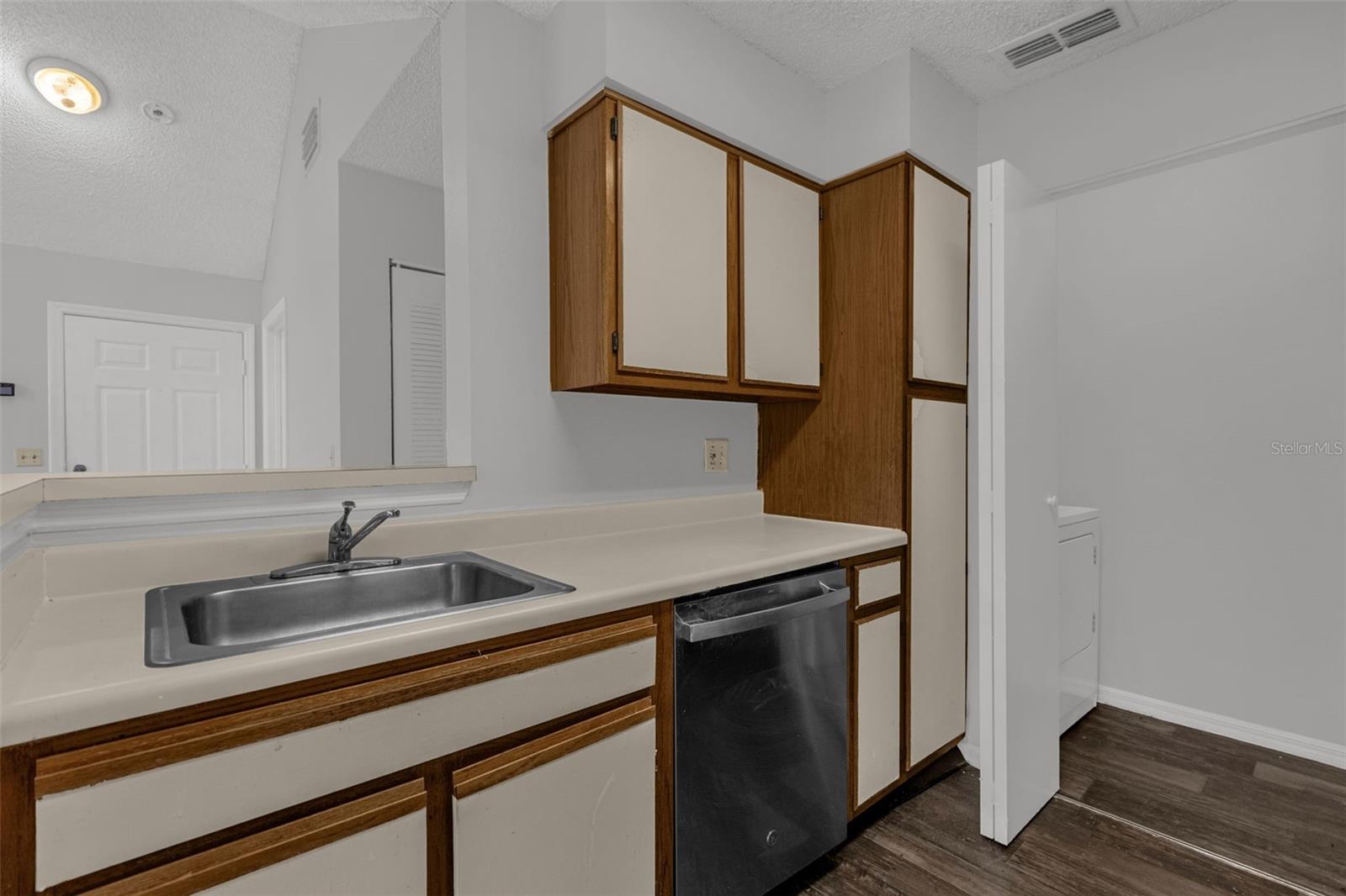 1089 S Hiawassee Rd #324 Property Photo 12
