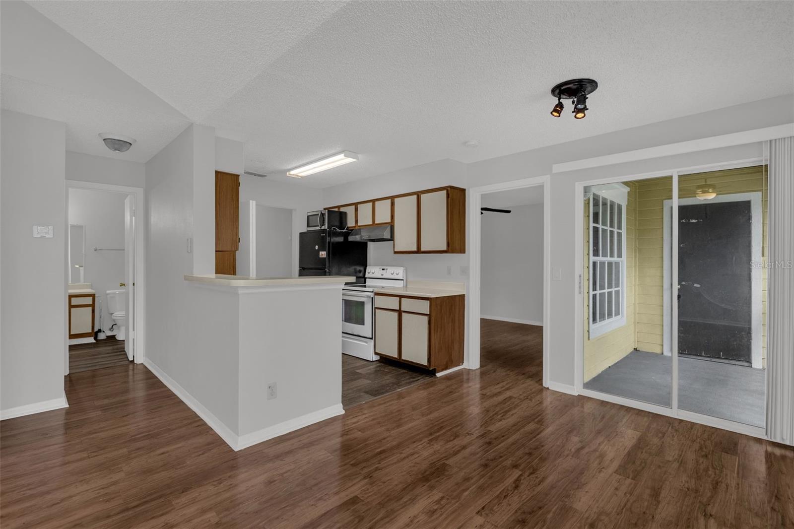 1089 S Hiawassee Rd #324 Property Photo 16