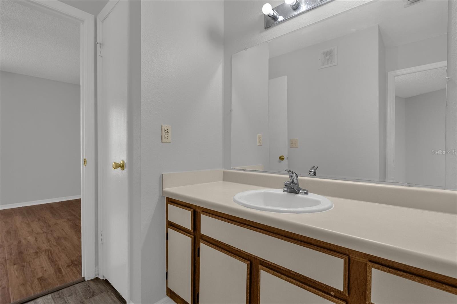 1089 S Hiawassee Rd #324 Property Photo 26