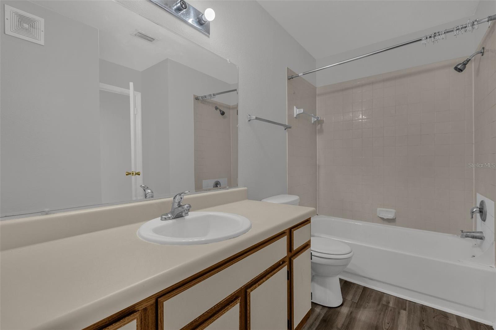 1089 S Hiawassee Rd #324 Property Photo 27