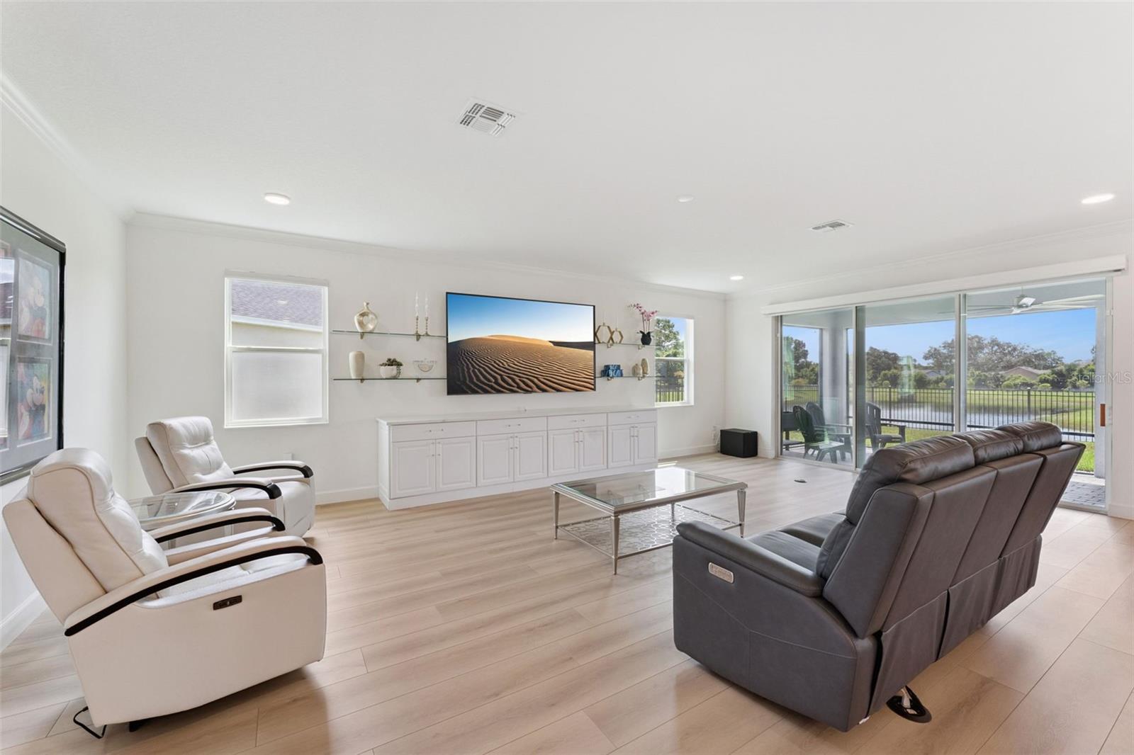 2612 Ravencliffe Ter Property Photo 17