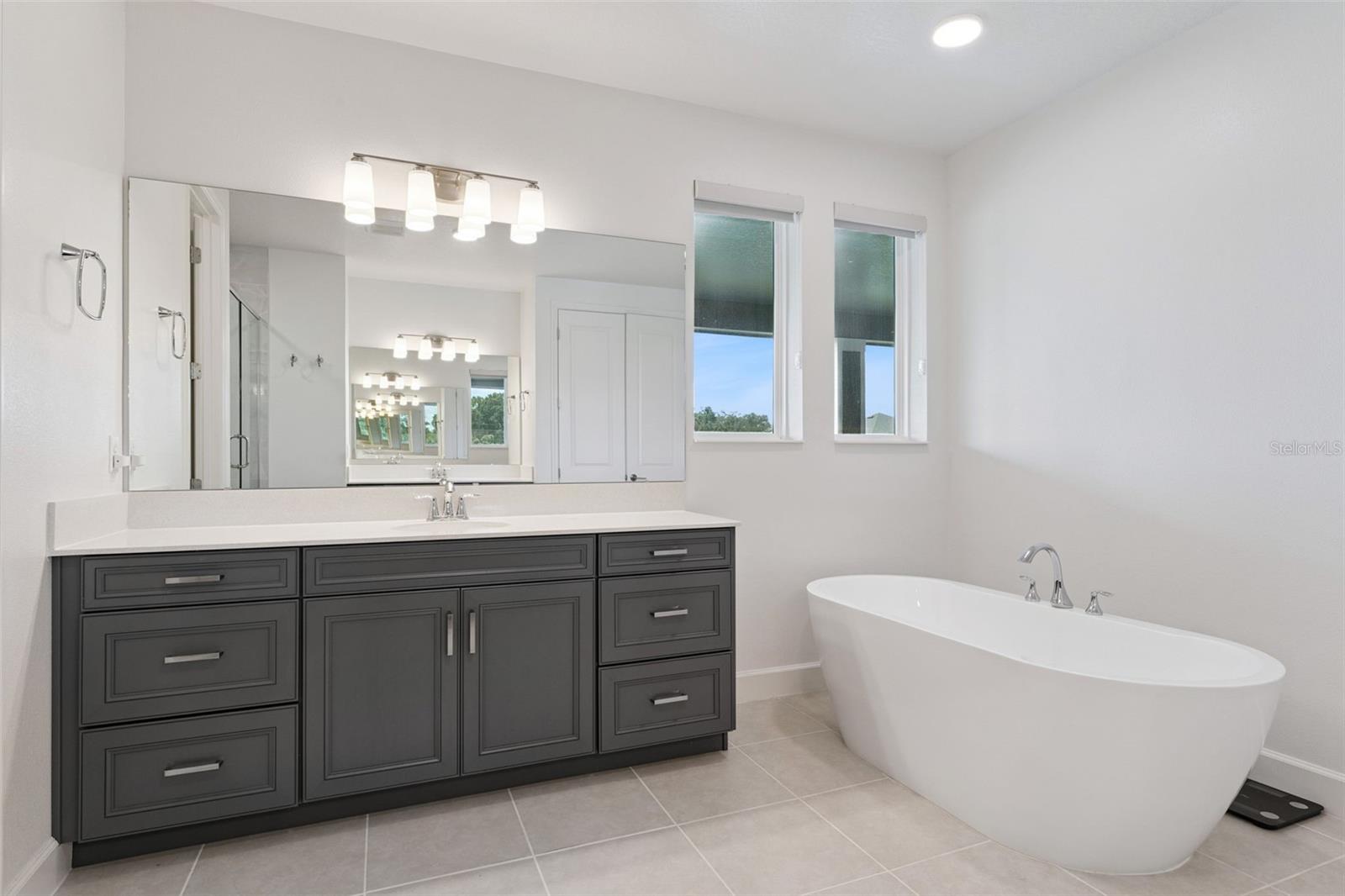 2612 Ravencliffe Ter Property Photo 36