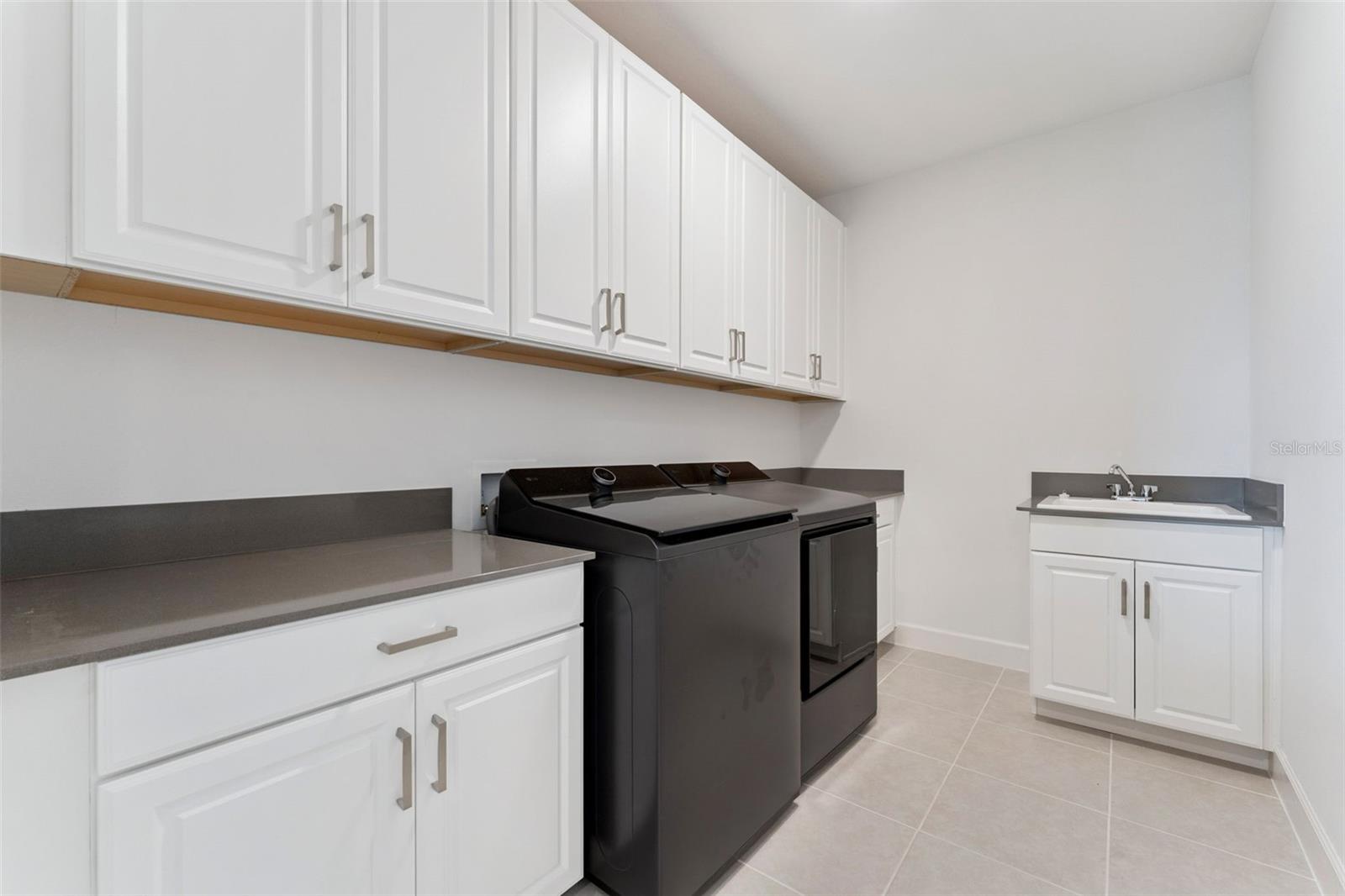 2612 Ravencliffe Ter Property Photo 47