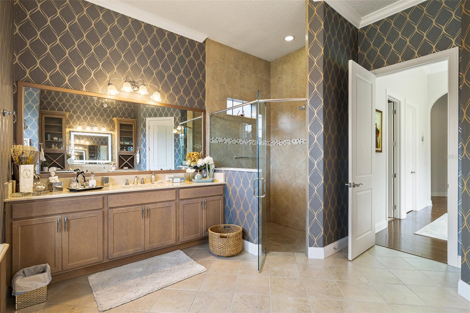 4243 Isabella Cir Property Photo 44