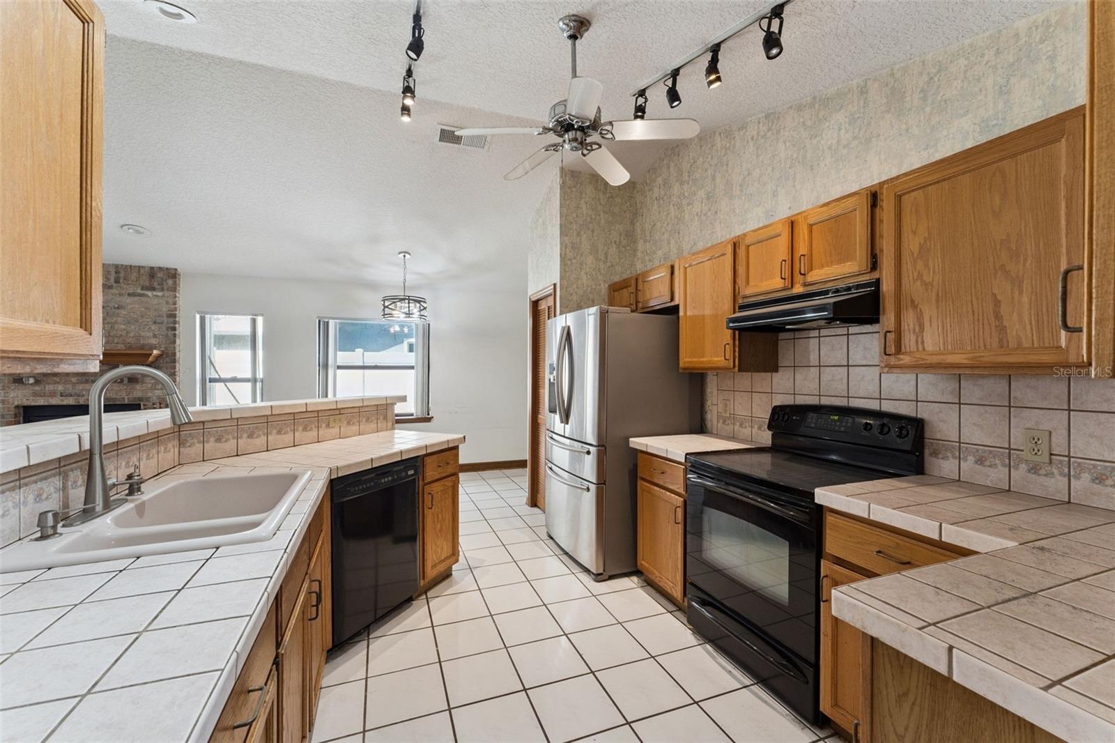 1153 Feather Dr Property Photo 19