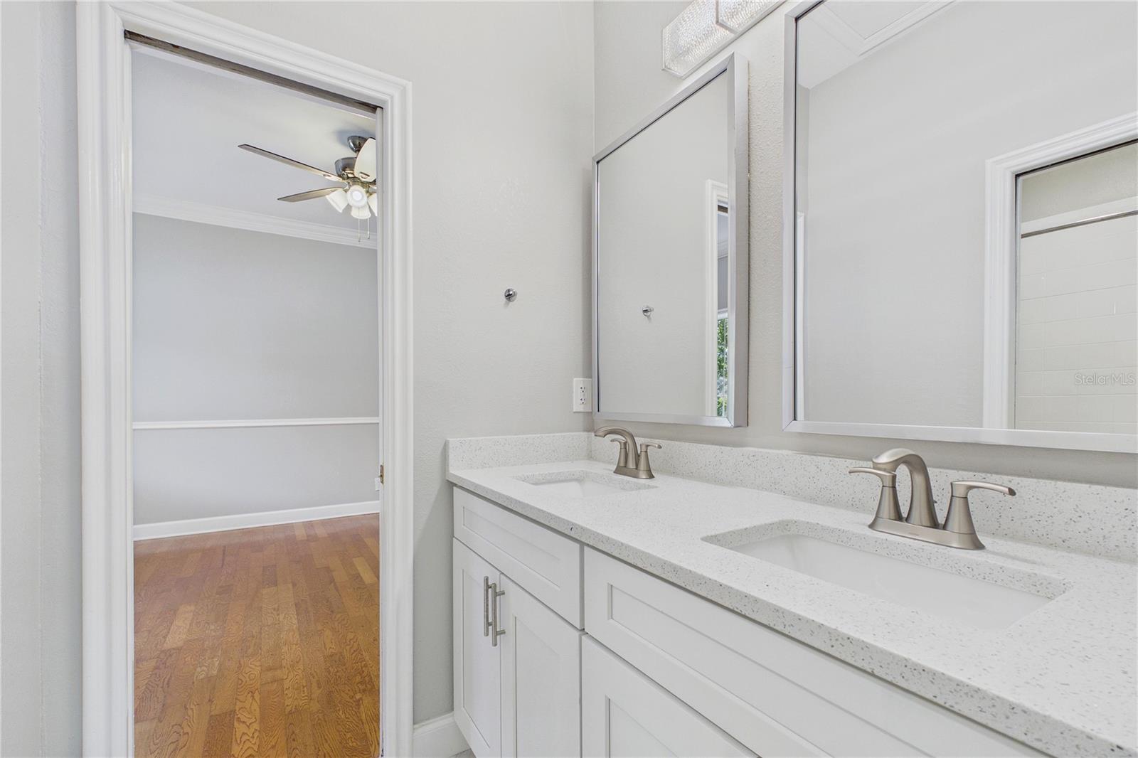 9102 S Bay Dr Property Photo 19
