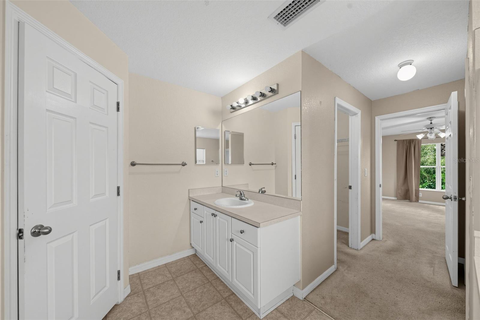 2019 Wanda Ave N Property Photo 18