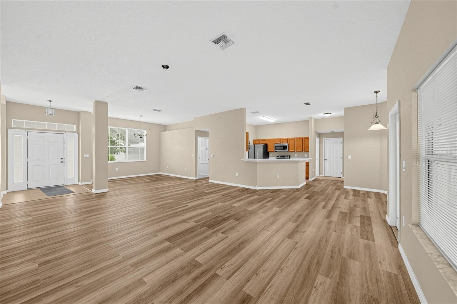 2019 Wanda Ave N Property Photo 27