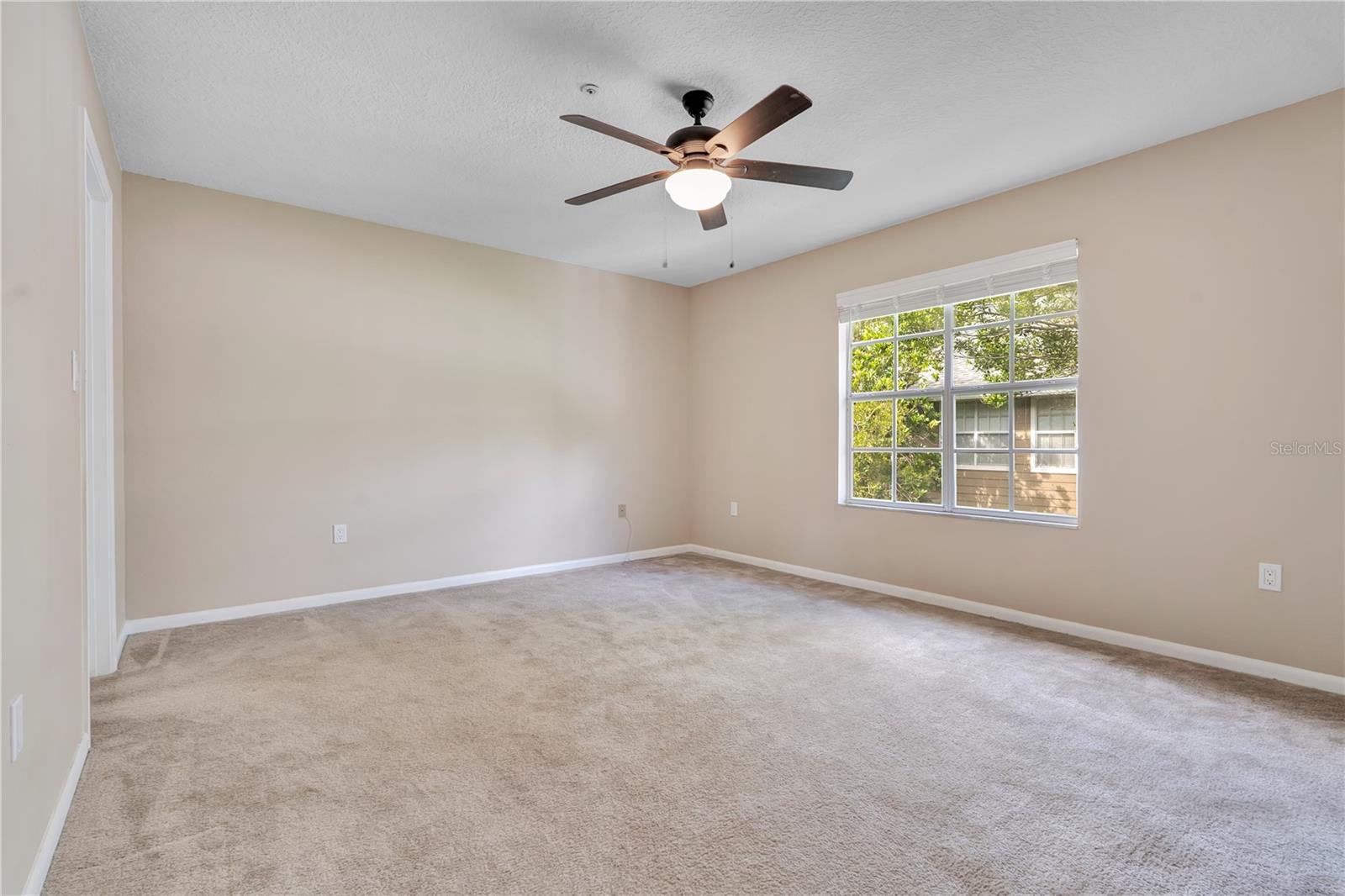 668 Post Oak Cir #116 Property Photo 13