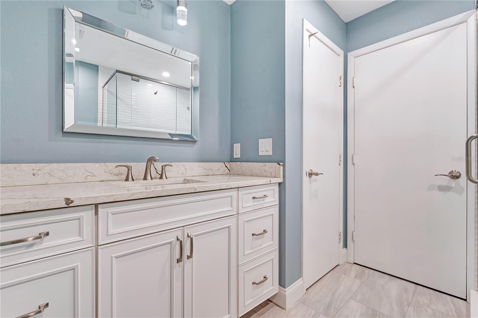 668 Post Oak Cir #116 Property Photo 14