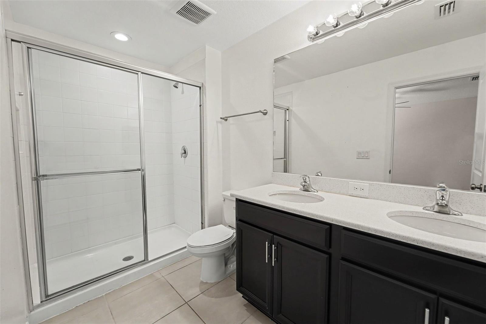 6116 Willowside St Property Photo 9
