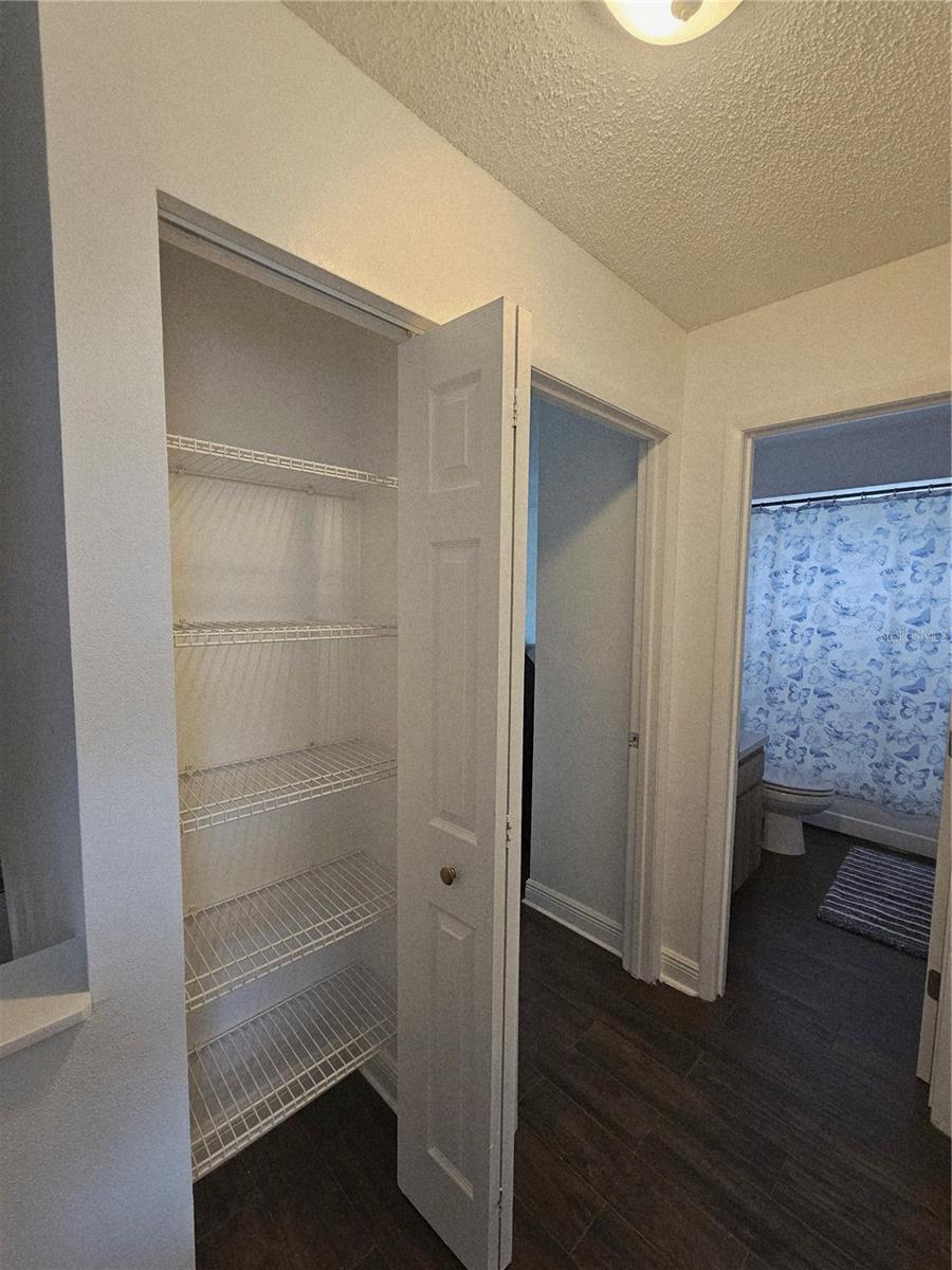 401 Chancellor Ct Property Photo 25