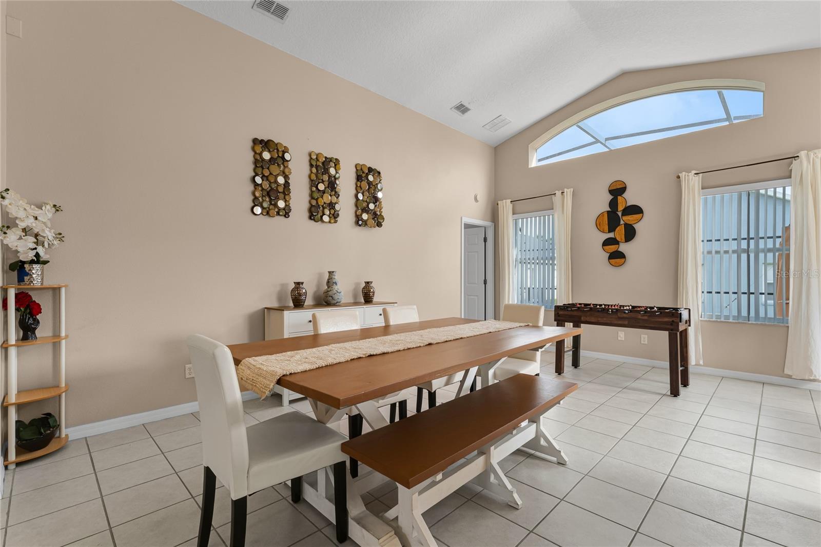616 Corvina Dr Property Photo 7