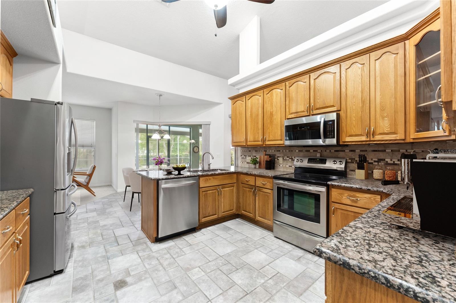 1900 Griff Wood Ct Ct Property Photo 13