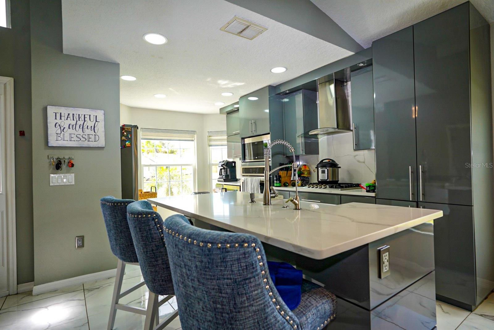 550 Fox Loop Property Photo 8