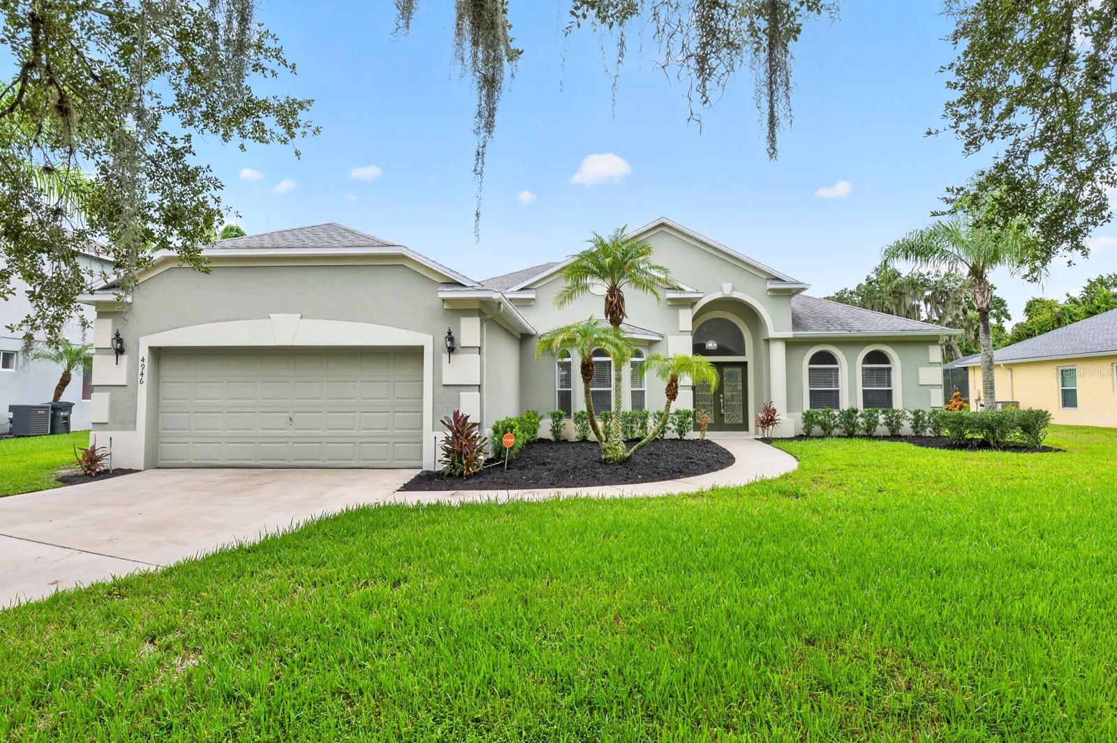 4946 Lazy Oaks Way Property Photo 1