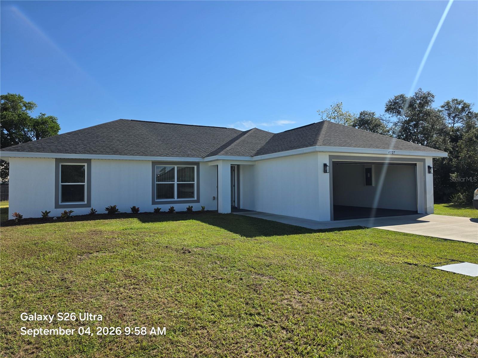4527 Sw 155th Pl Property Photo 2