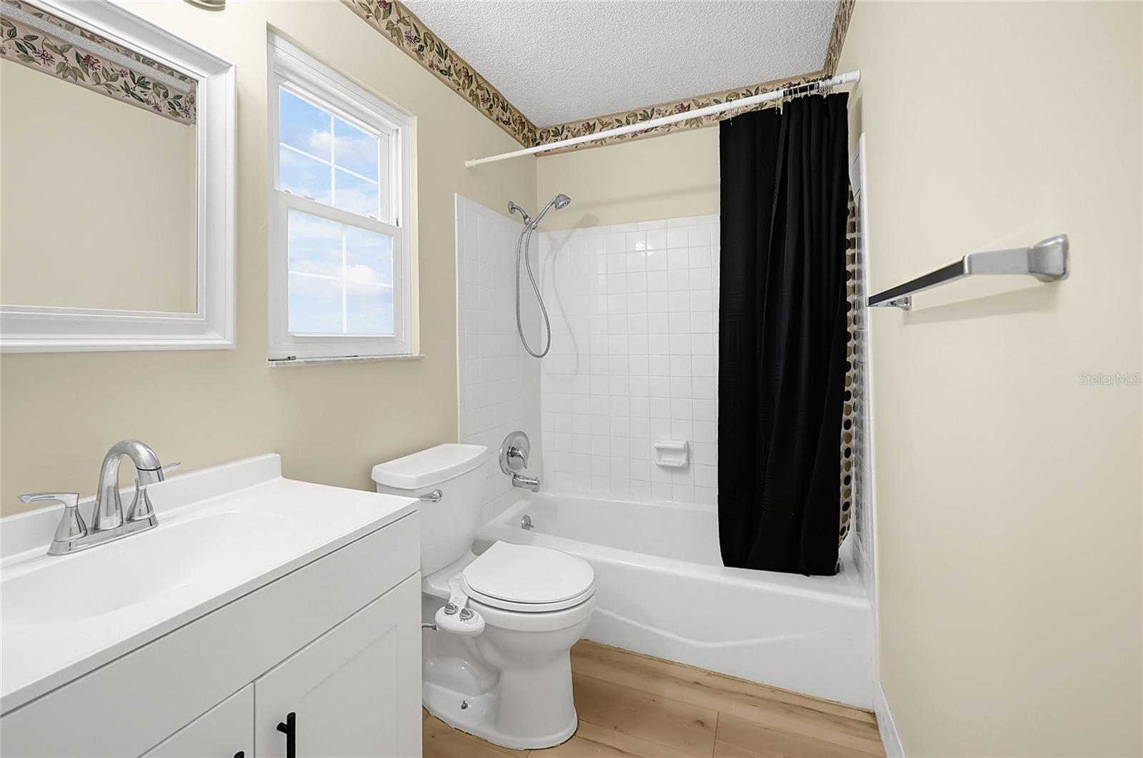481 Emerald Rd Property Photo 18