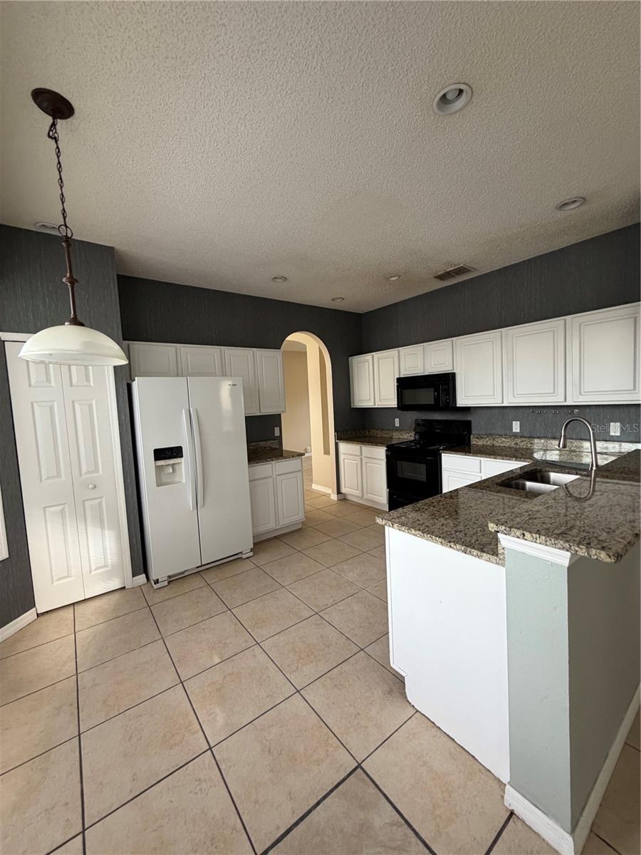 12685 Enclave Dr Property Photo 12