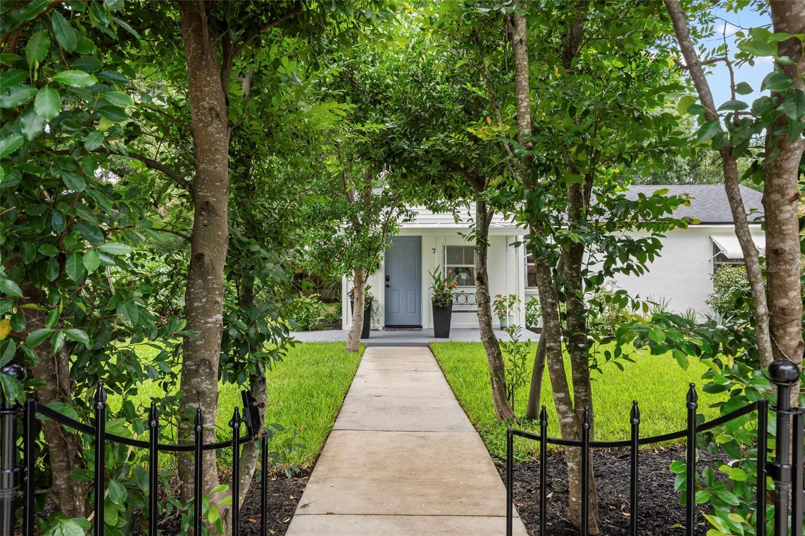 7 Carver Ct Property Photo 2