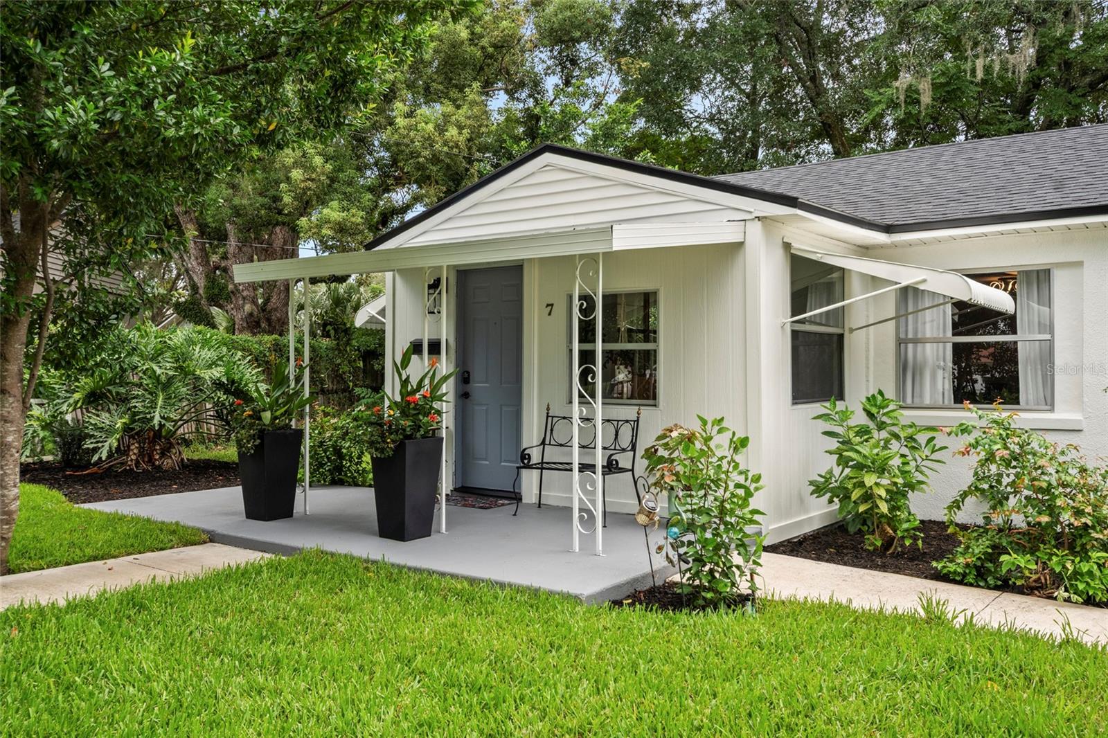 7 Carver Ct Property Photo 3