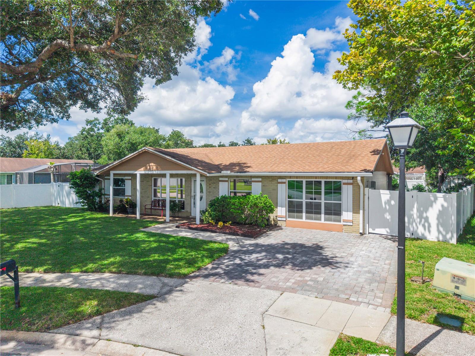 3023 Ramsgate Cir Property Photo 2