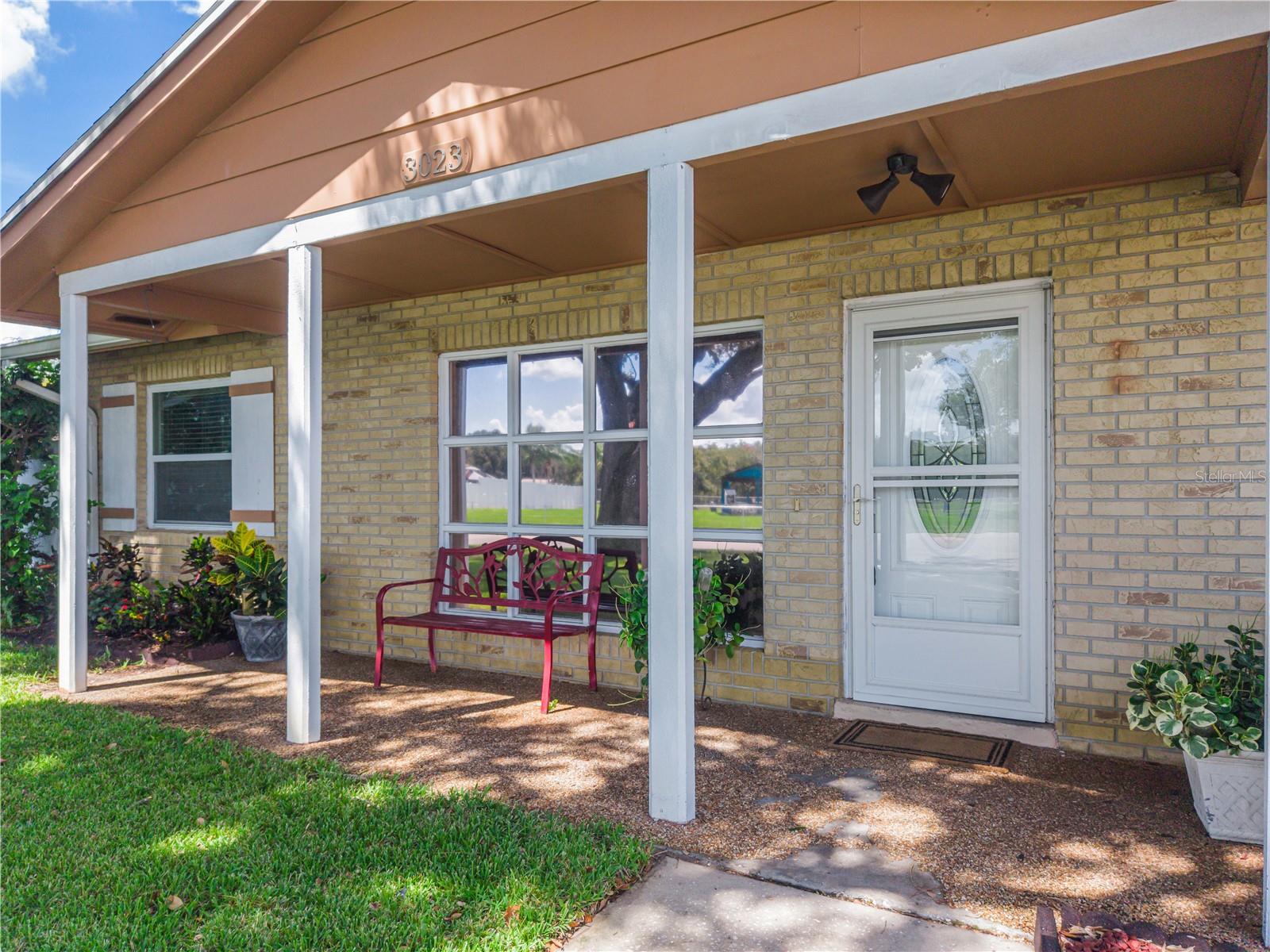 3023 Ramsgate Cir Property Photo 3