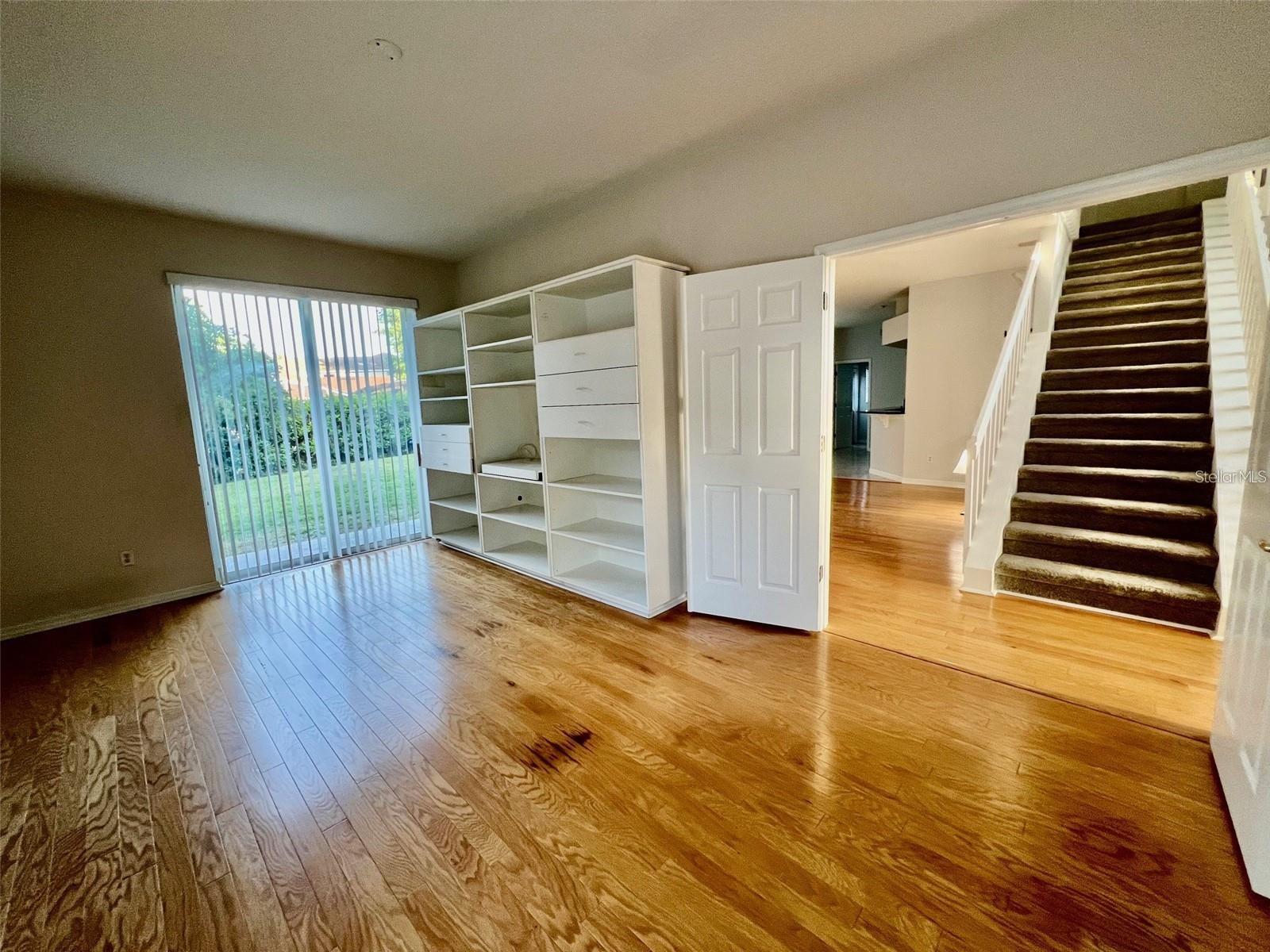 1831 Abbots Hill Dr Property Photo 4