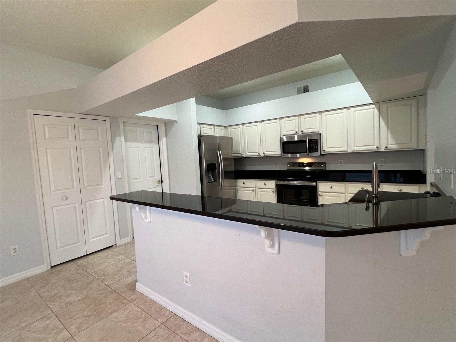 1831 Abbots Hill Dr Property Photo 8