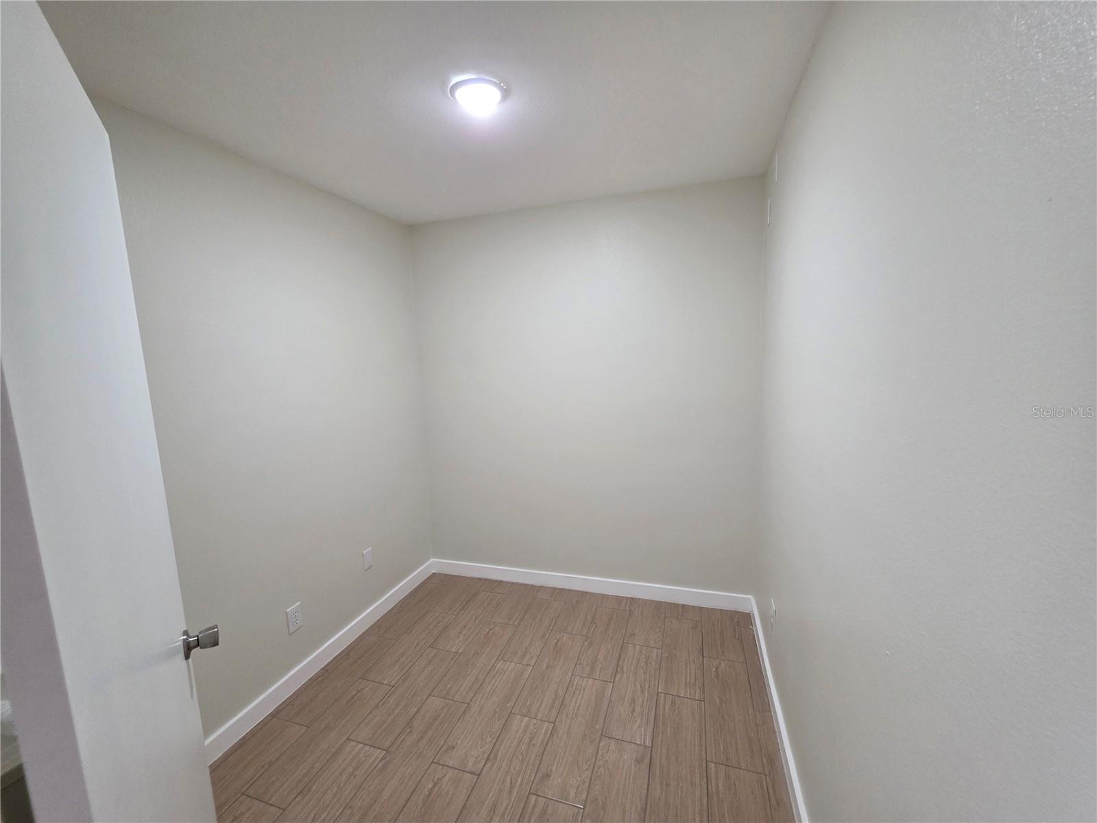 217 S Oak Ave Property Photo 15