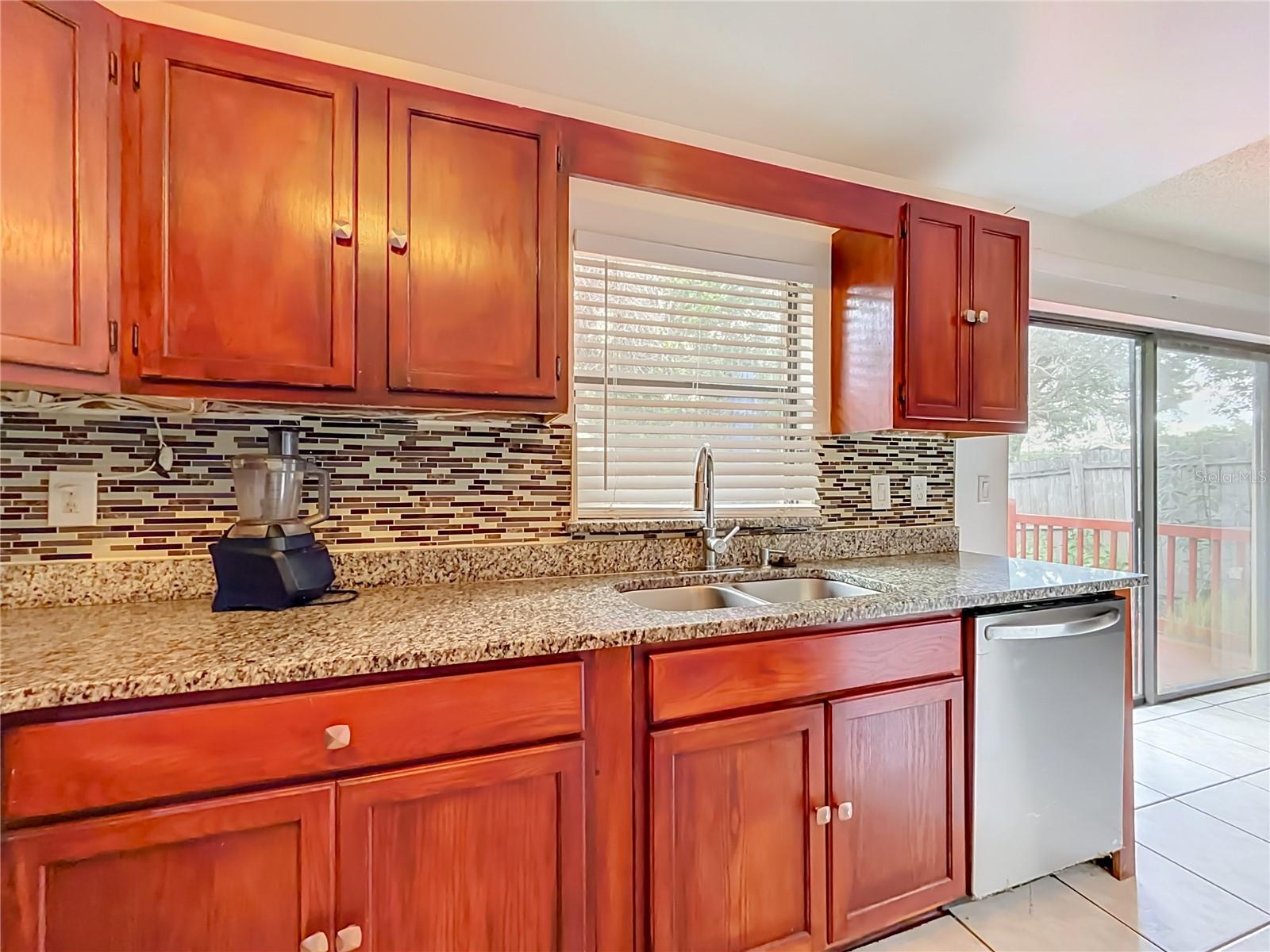 5470 Higgins Way Property Photo 15