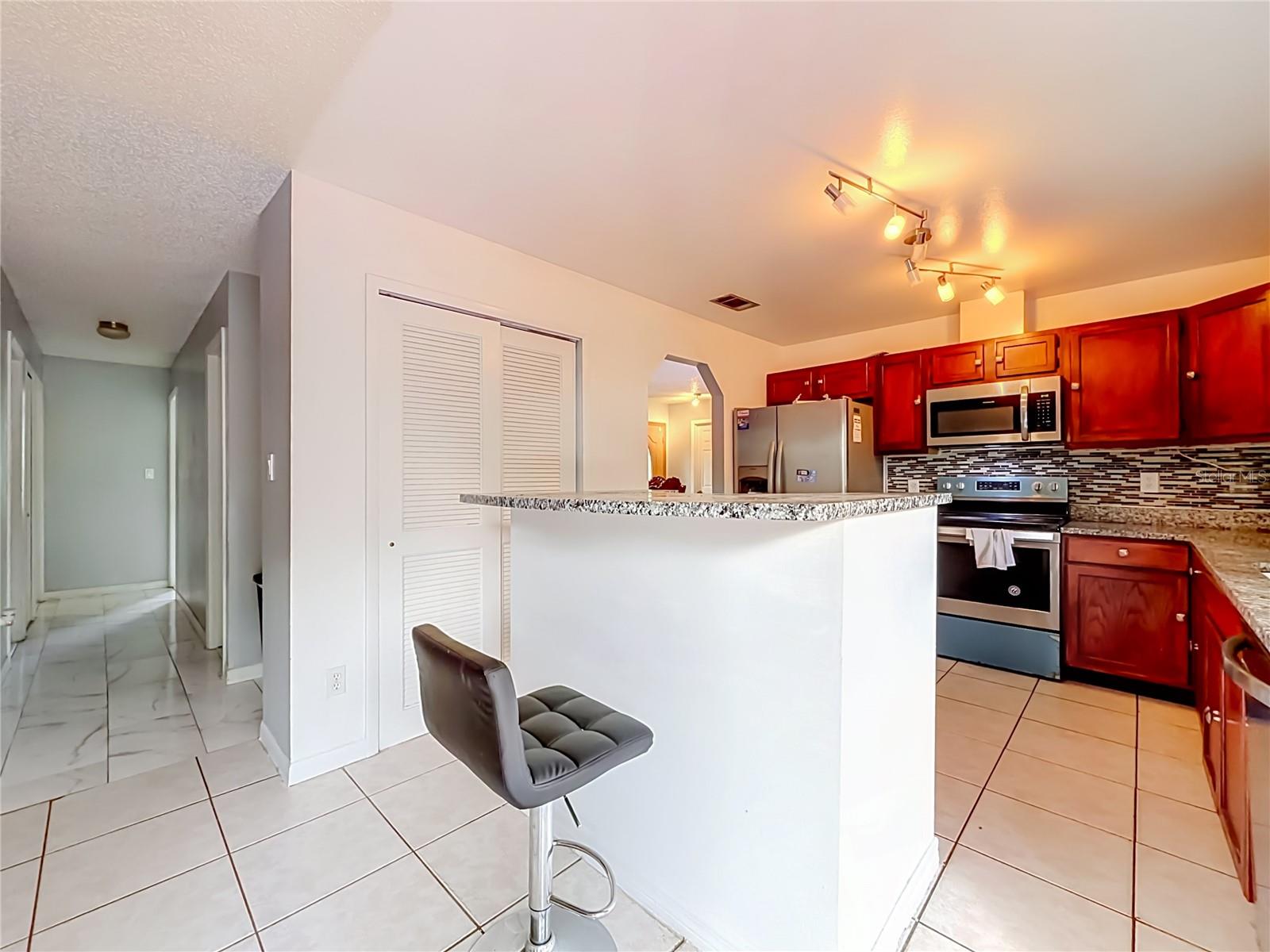 5470 Higgins Way Property Photo 16