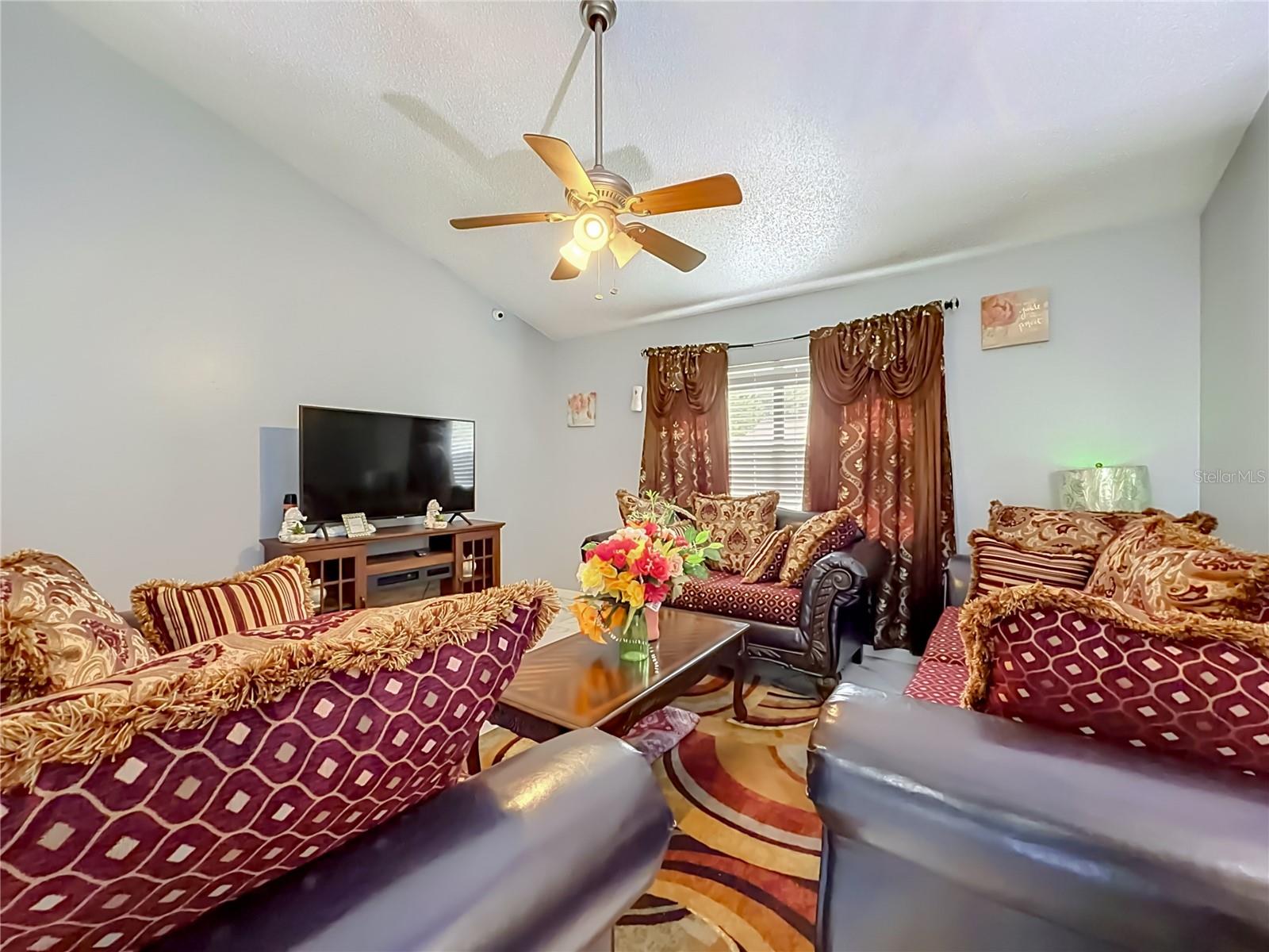 5470 Higgins Way Property Photo 24