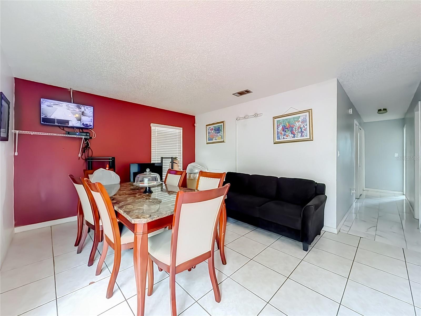 5470 Higgins Way Property Photo 28