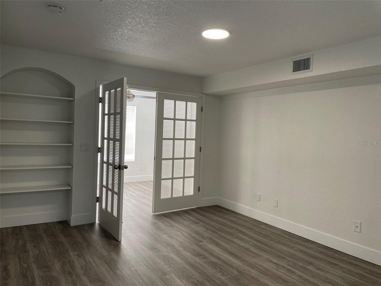 822 Camargo Way #211 Property Photo 3